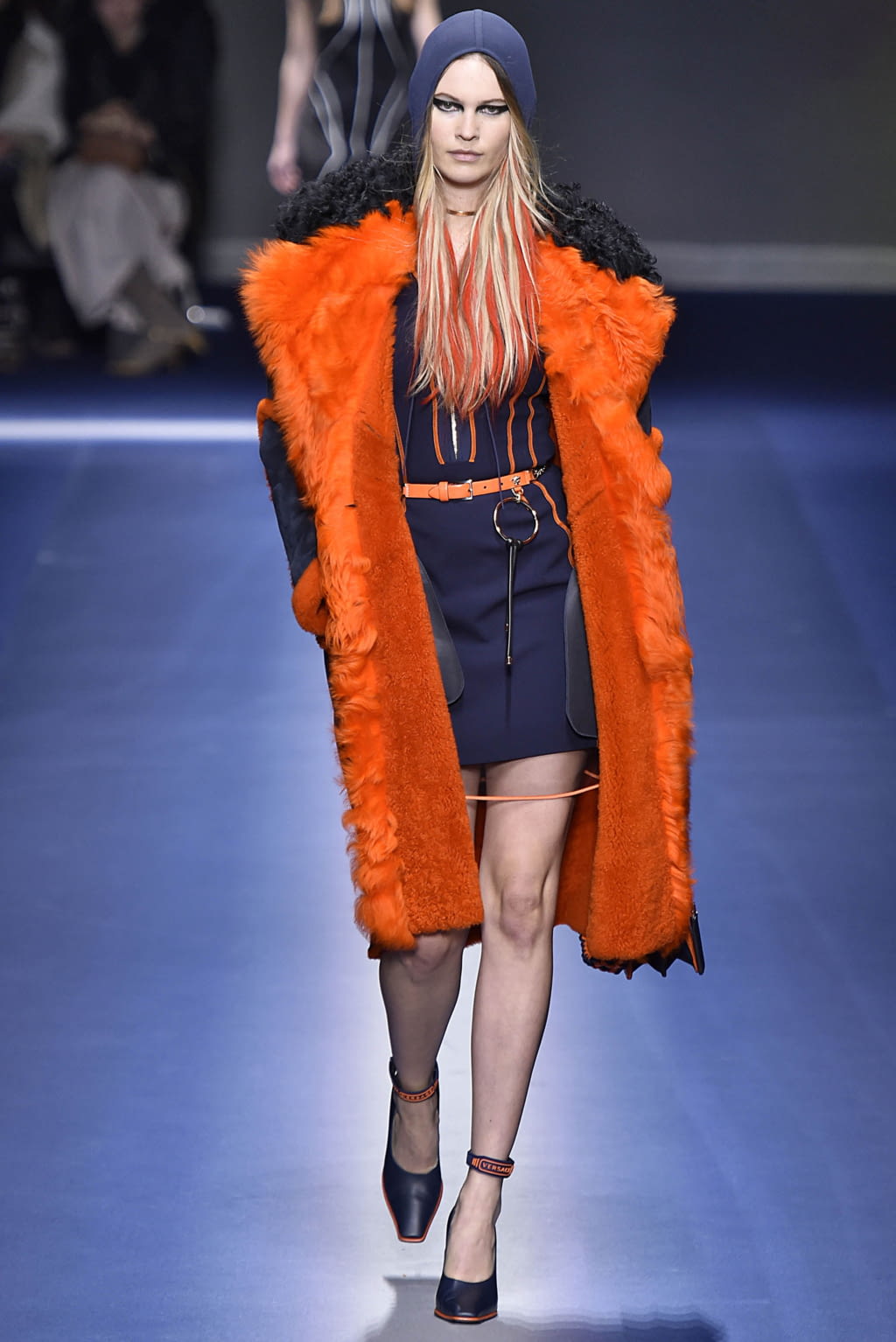 Fashion Week Milan Fall/Winter 2017 look 12 de la collection Versace womenswear
