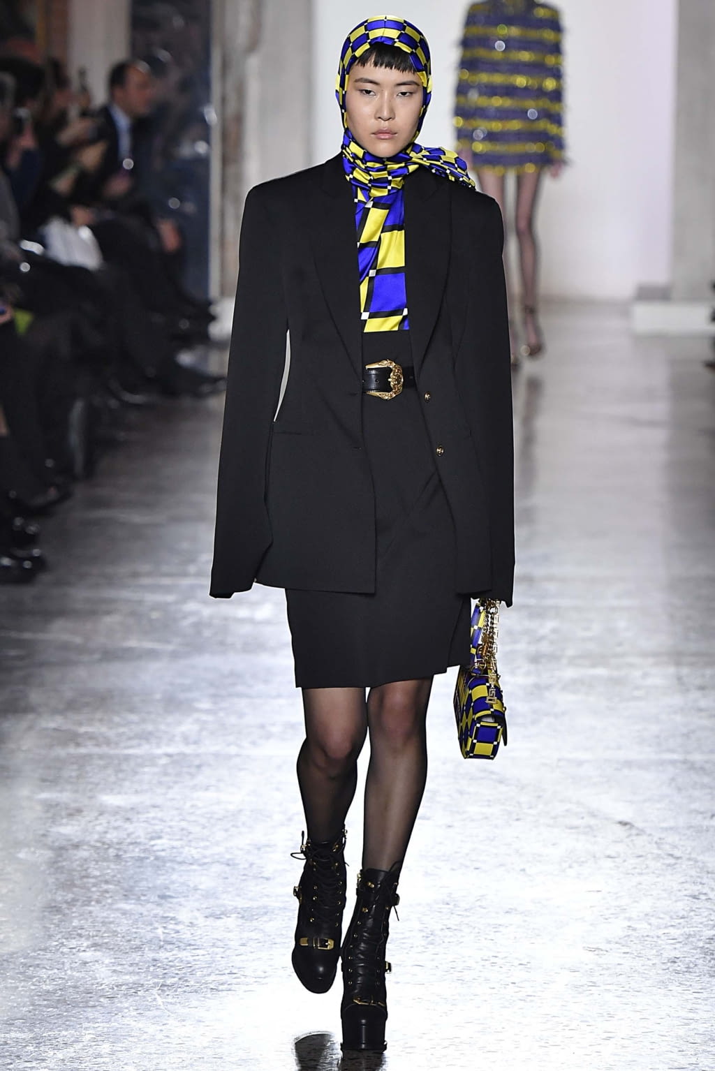 Fashion Week Milan Fall/Winter 2018 look 34 from the Versace collection 女装