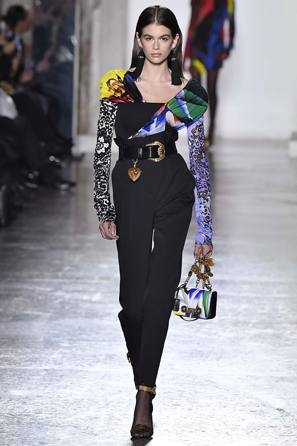 Fashion Week Milan Fall/Winter 2018 look 49 from the Versace collection 女装