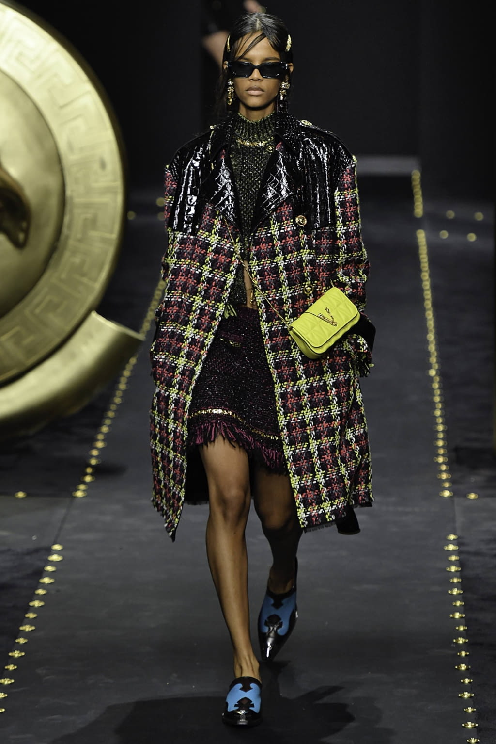 Fashion Week Milan Fall/Winter 2019 look 36 from the Versace collection 女装