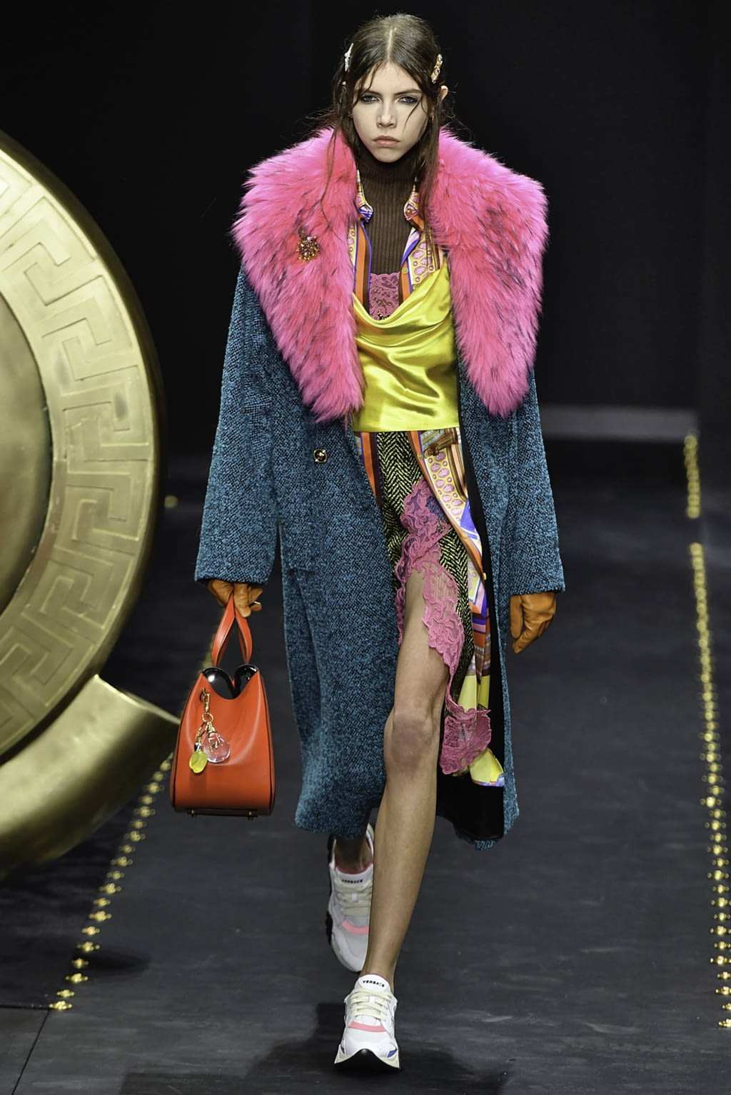 Fashion Week Milan Fall/Winter 2019 look 44 from the Versace collection womenswear