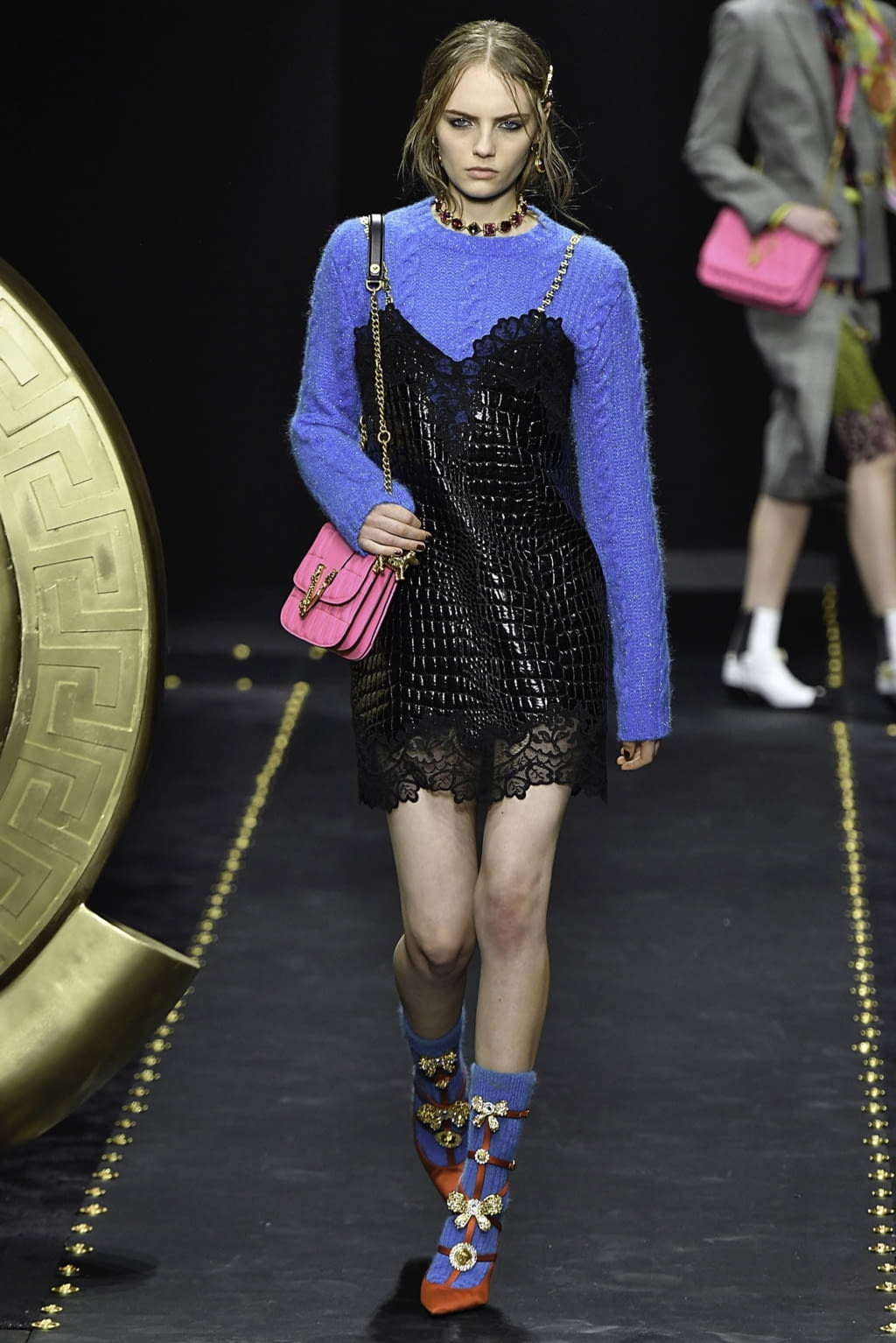 Fashion Week Milan Fall/Winter 2019 look 48 from the Versace collection womenswear
