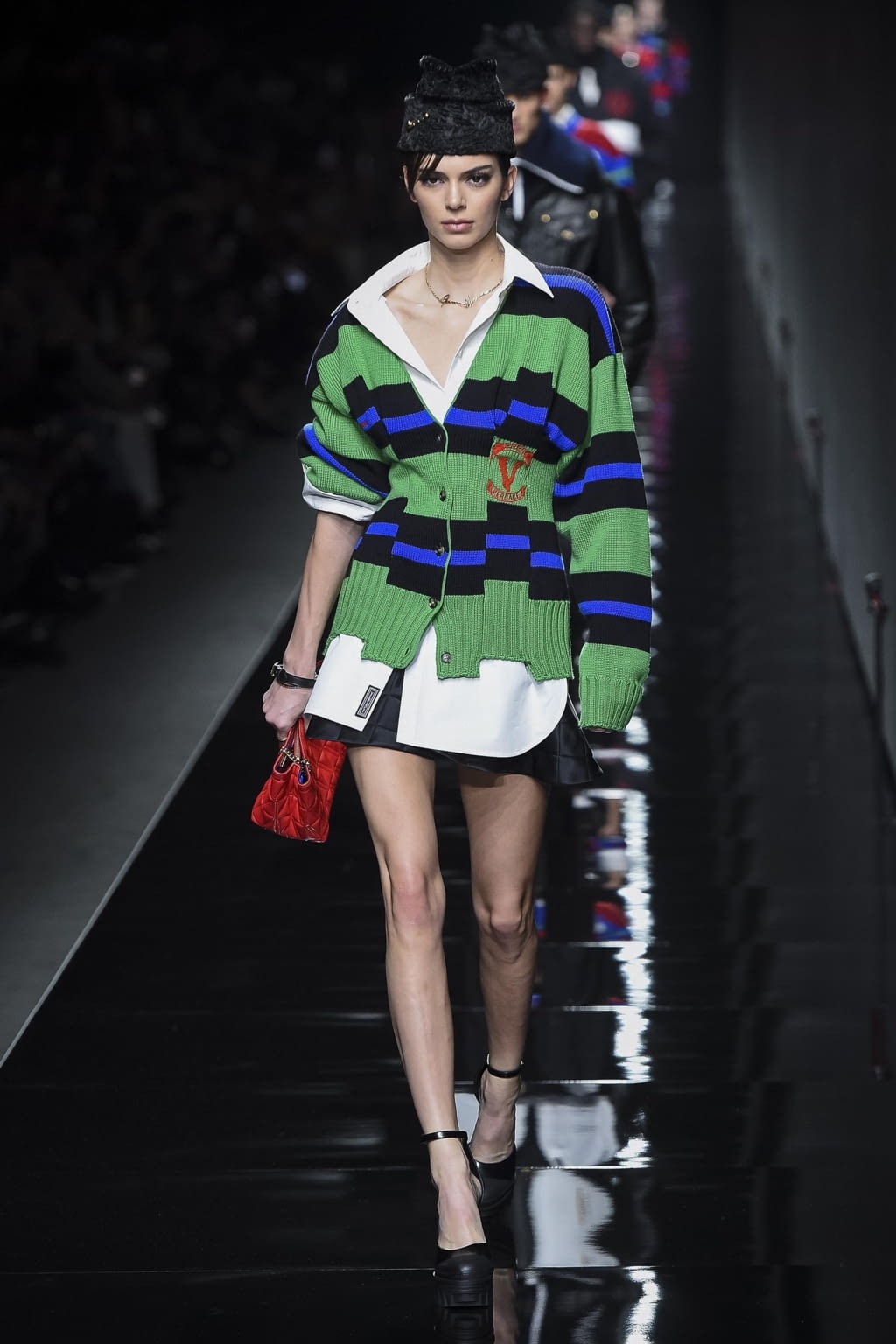 Fashion Week Milan Fall/Winter 2020 look 16 de la collection Versace womenswear
