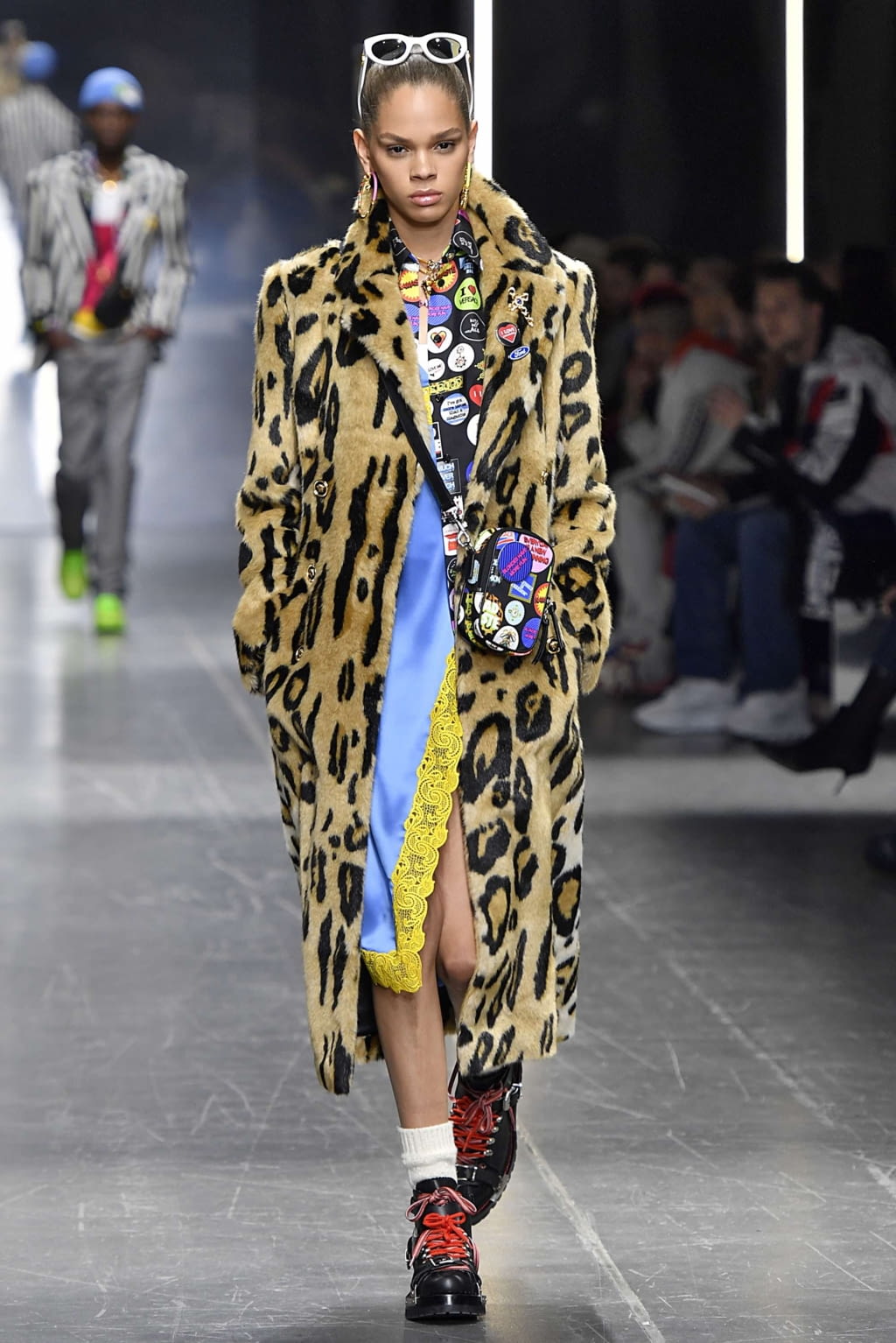 Fashion Week Milan Fall/Winter 2019 look 20 de la collection Versace menswear
