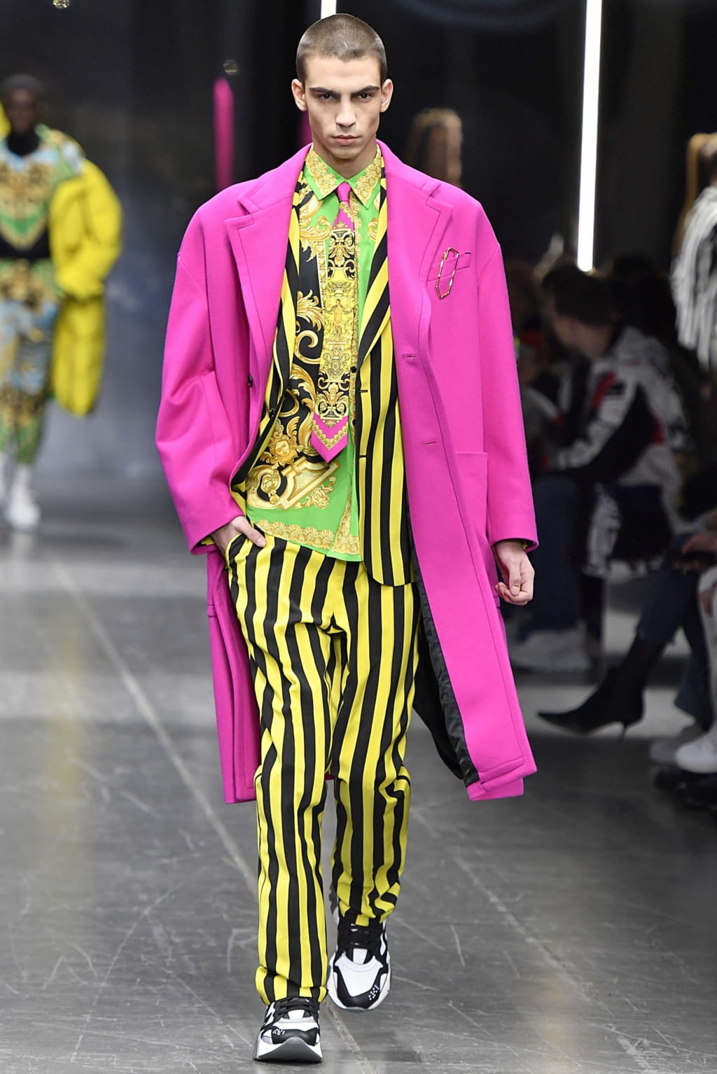 Fashion Week Milan Fall/Winter 2019 look 26 from the Versace collection menswear