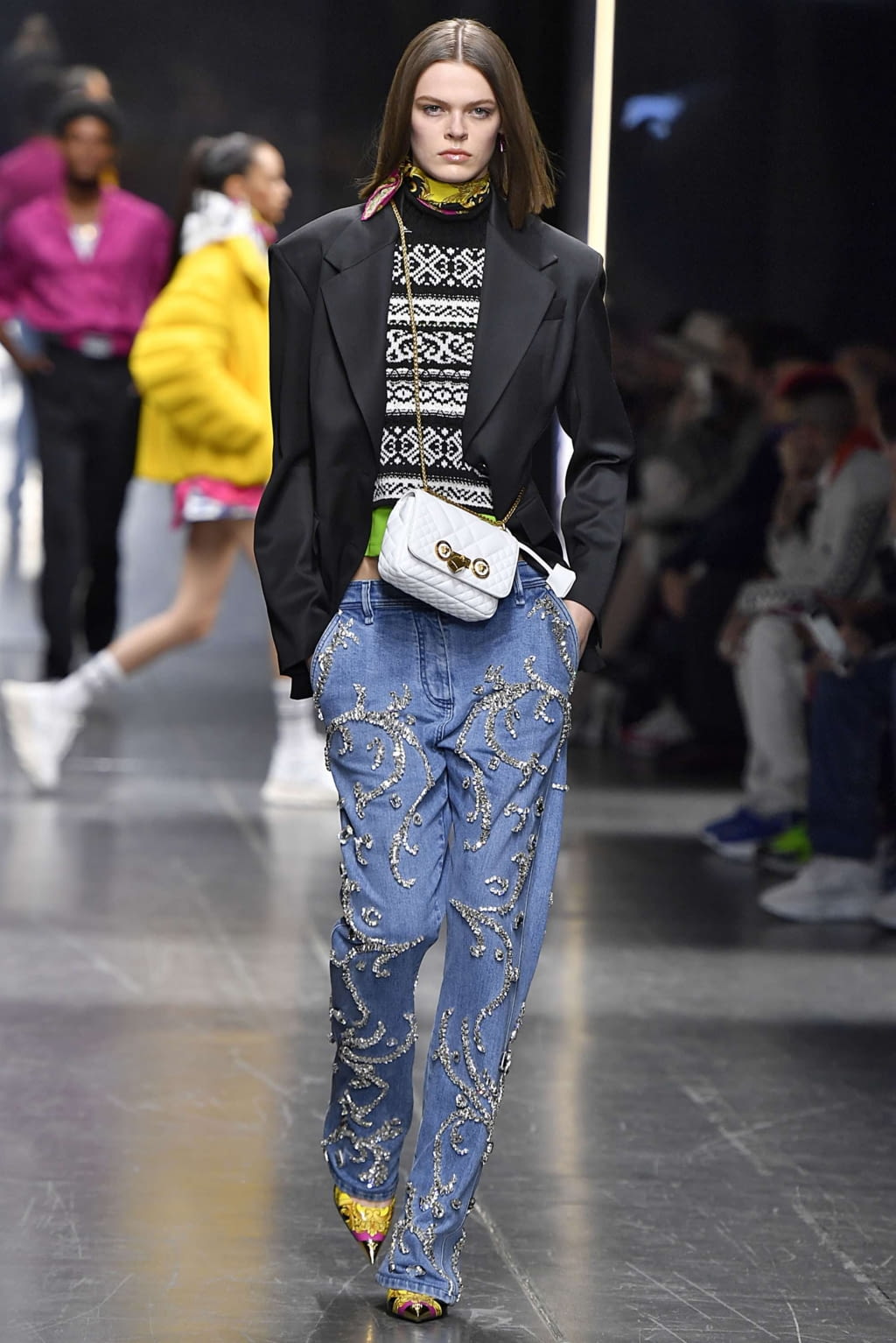 Fashion Week Milan Fall/Winter 2019 look 42 from the Versace collection 男装