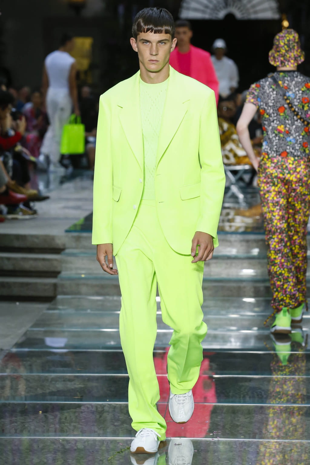 Fashion Week Milan Spring/Summer 2019 look 31 from the Versace collection menswear