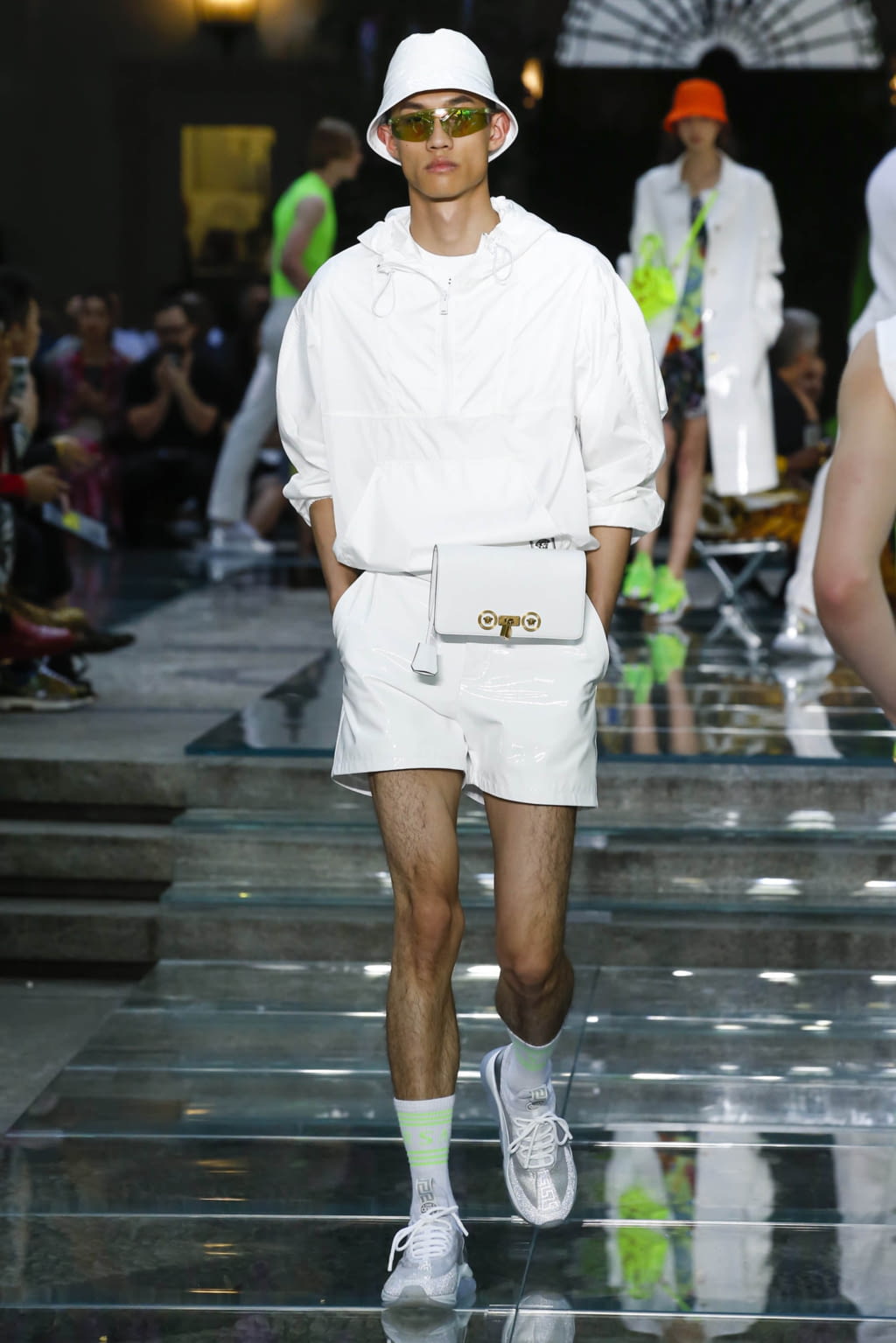 Fashion Week Milan Spring/Summer 2019 look 35 from the Versace collection menswear