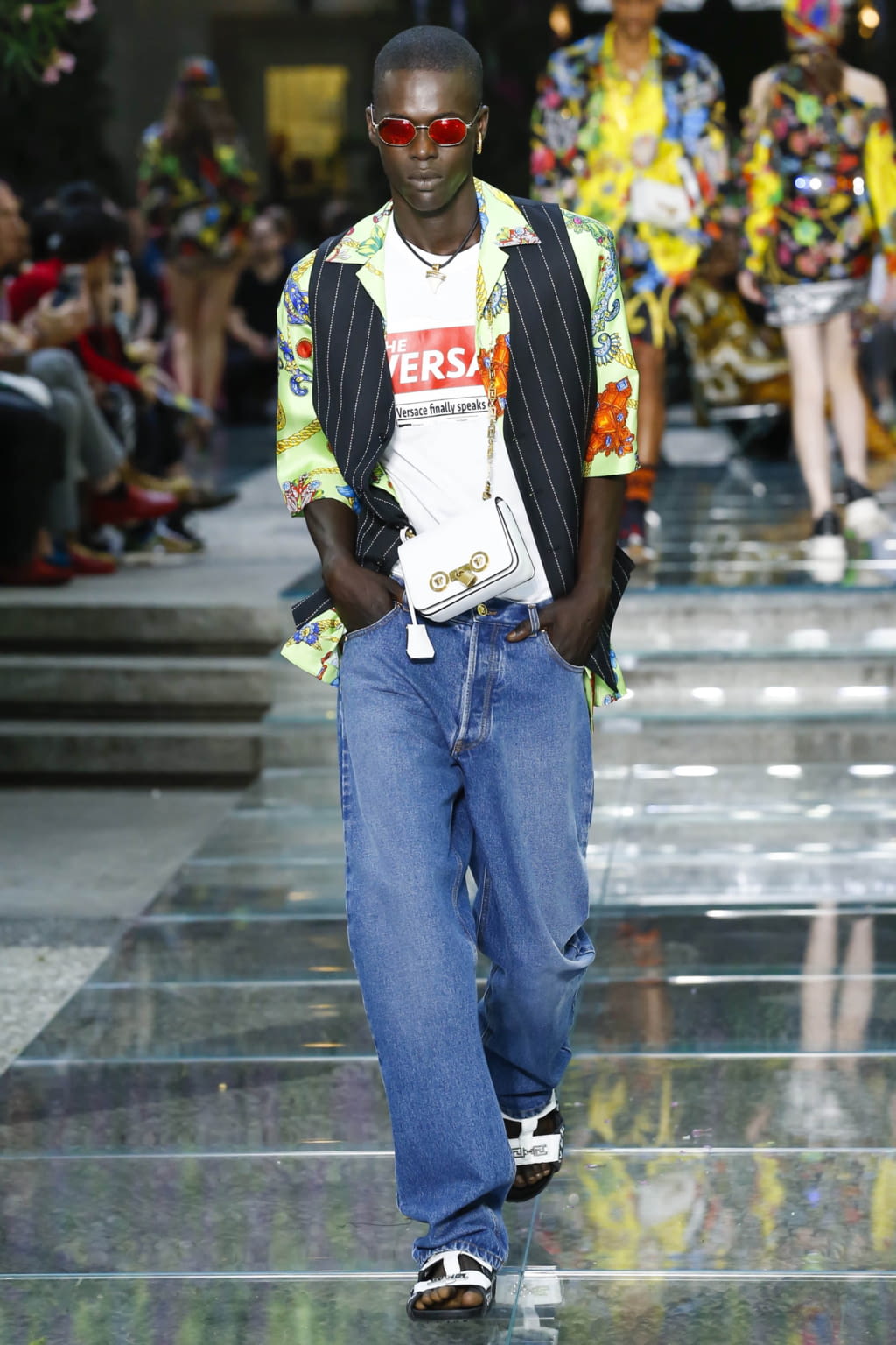 Fashion Week Milan Spring/Summer 2019 look 42 from the Versace collection menswear