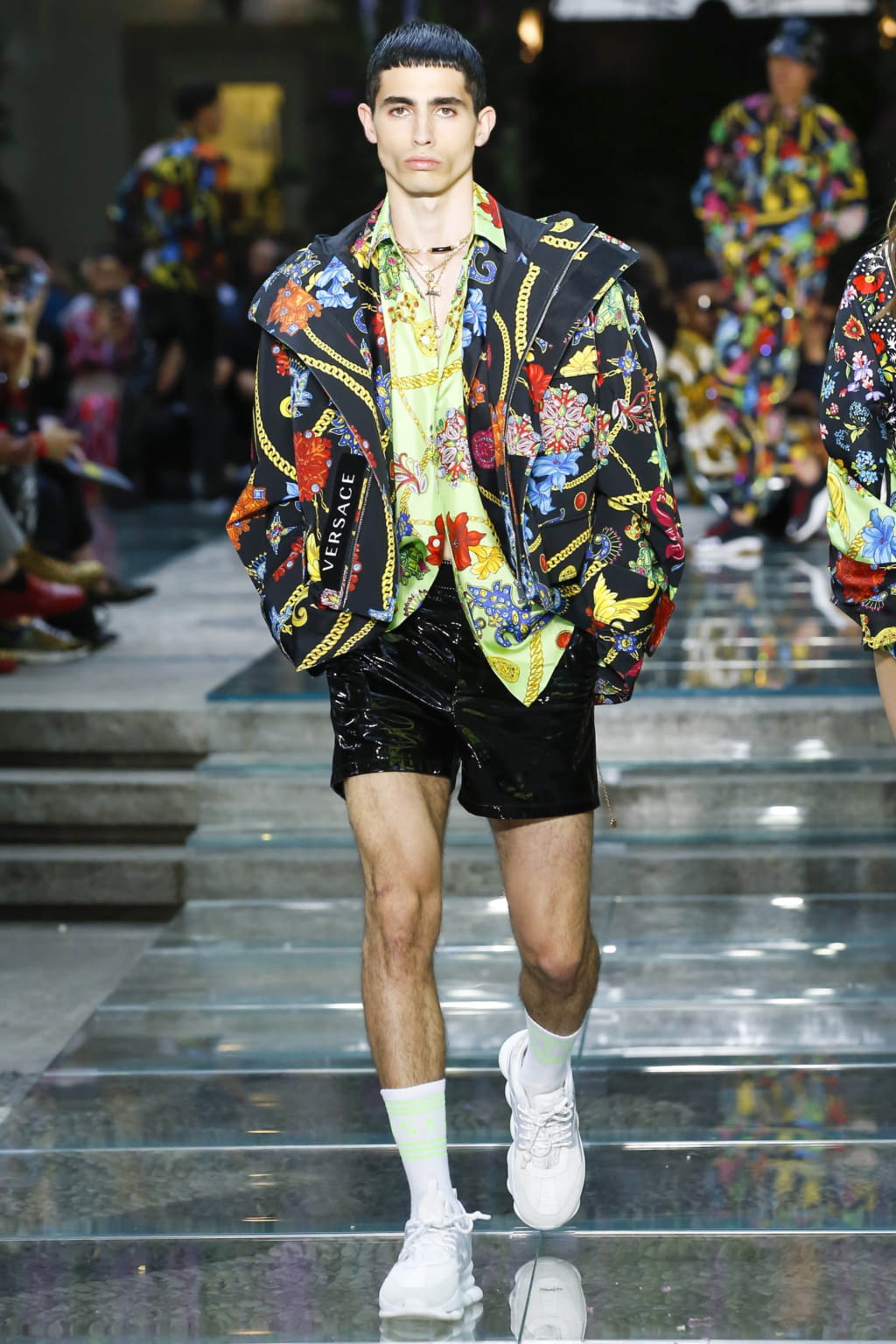 Fashion Week Milan Spring/Summer 2019 look 45 from the Versace collection menswear