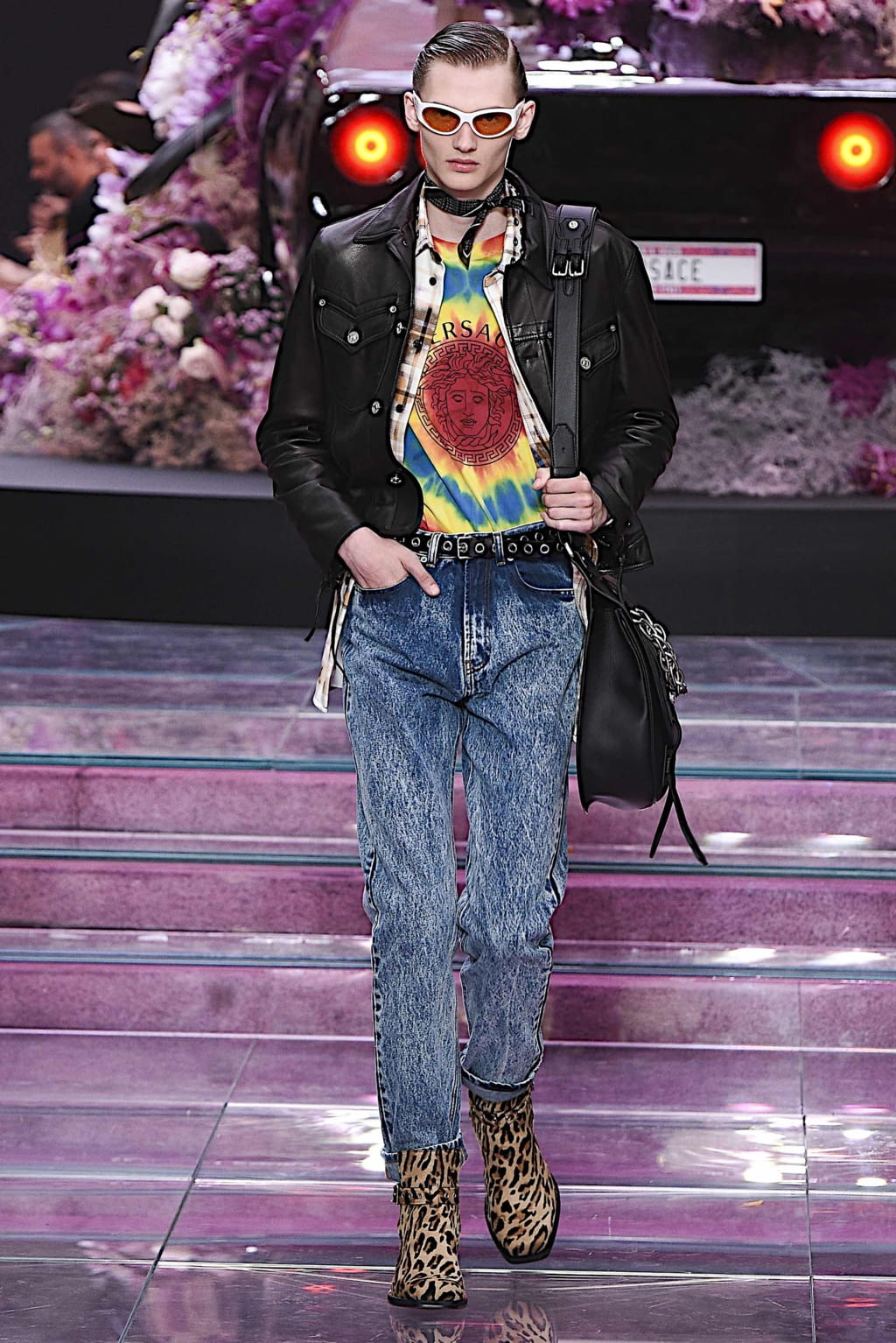 Fashion Week Milan Spring/Summer 2020 look 31 from the Versace collection menswear