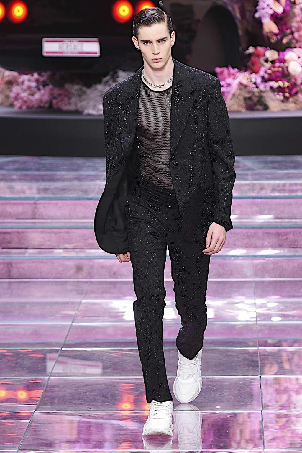 Fashion Week Milan Spring/Summer 2020 look 36 from the Versace collection menswear