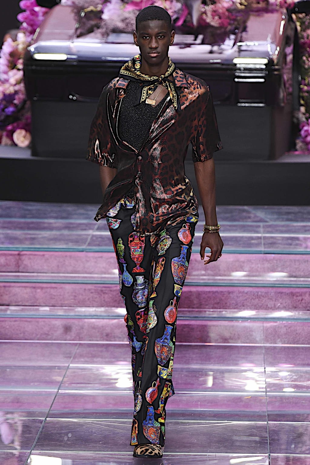 Fashion Week Milan Spring/Summer 2020 look 42 from the Versace collection 男装