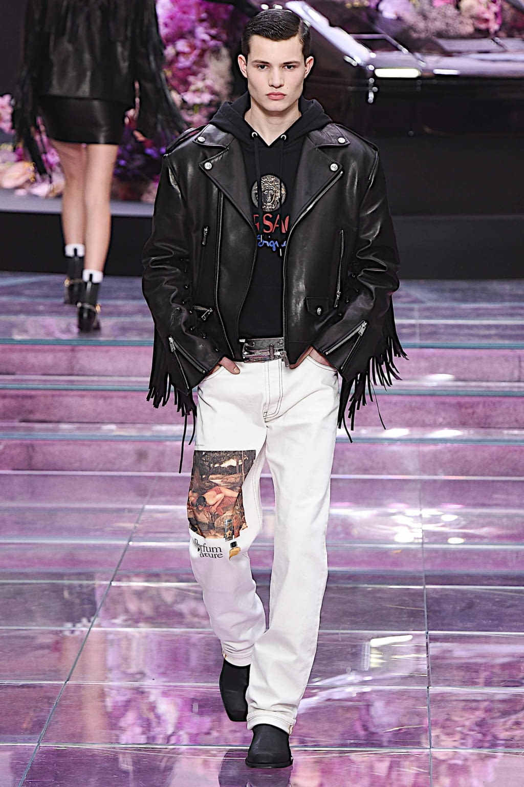 Fashion Week Milan Spring/Summer 2020 look 52 from the Versace collection 男装