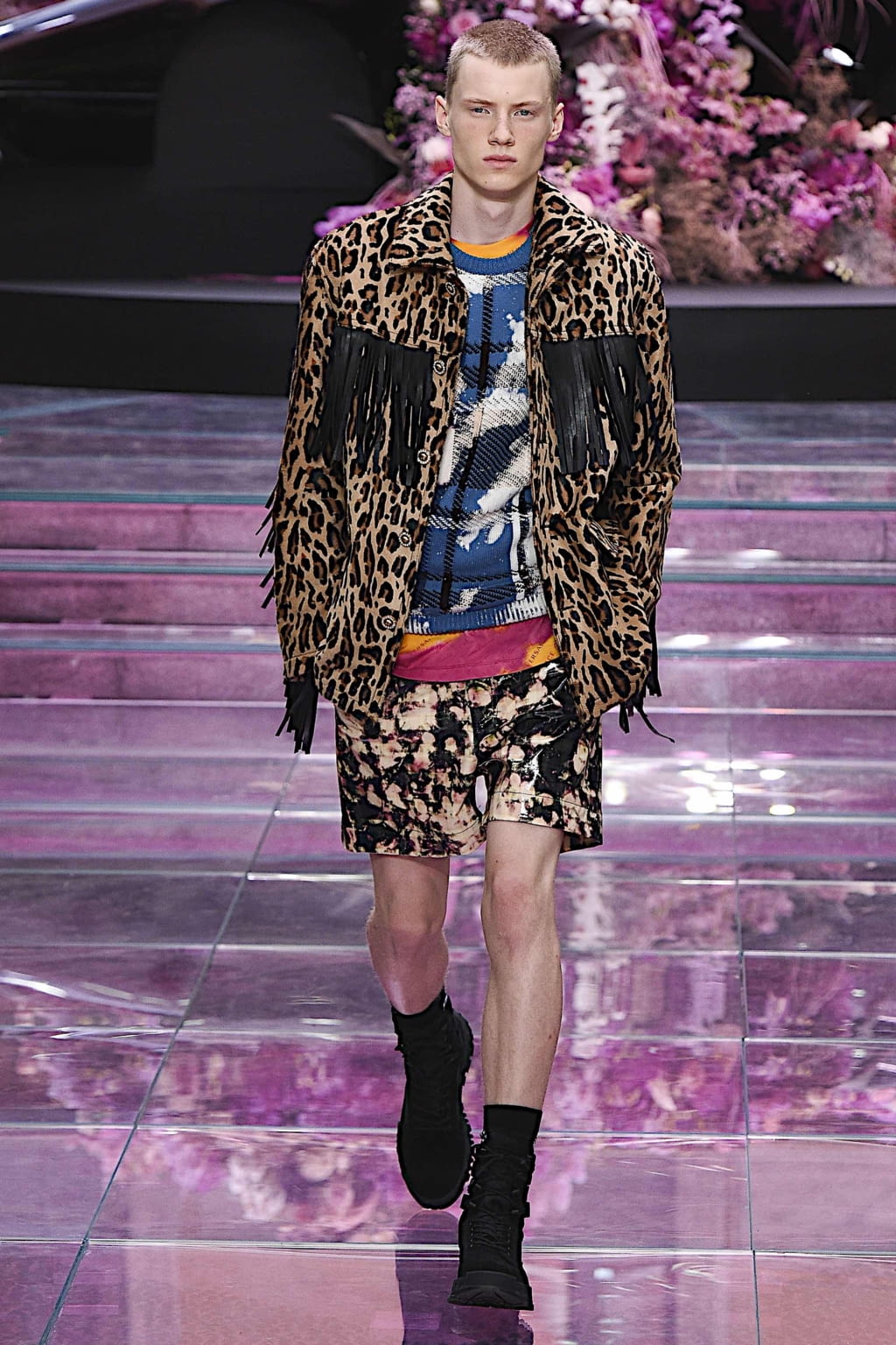 Fashion Week Milan Spring/Summer 2020 look 55 from the Versace collection menswear