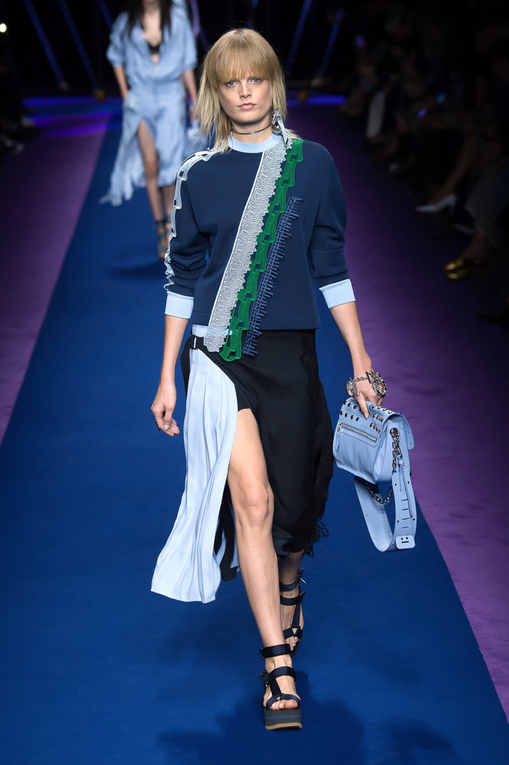 Fashion Week Milan Spring/Summer 2017 look 40 de la collection Versace womenswear