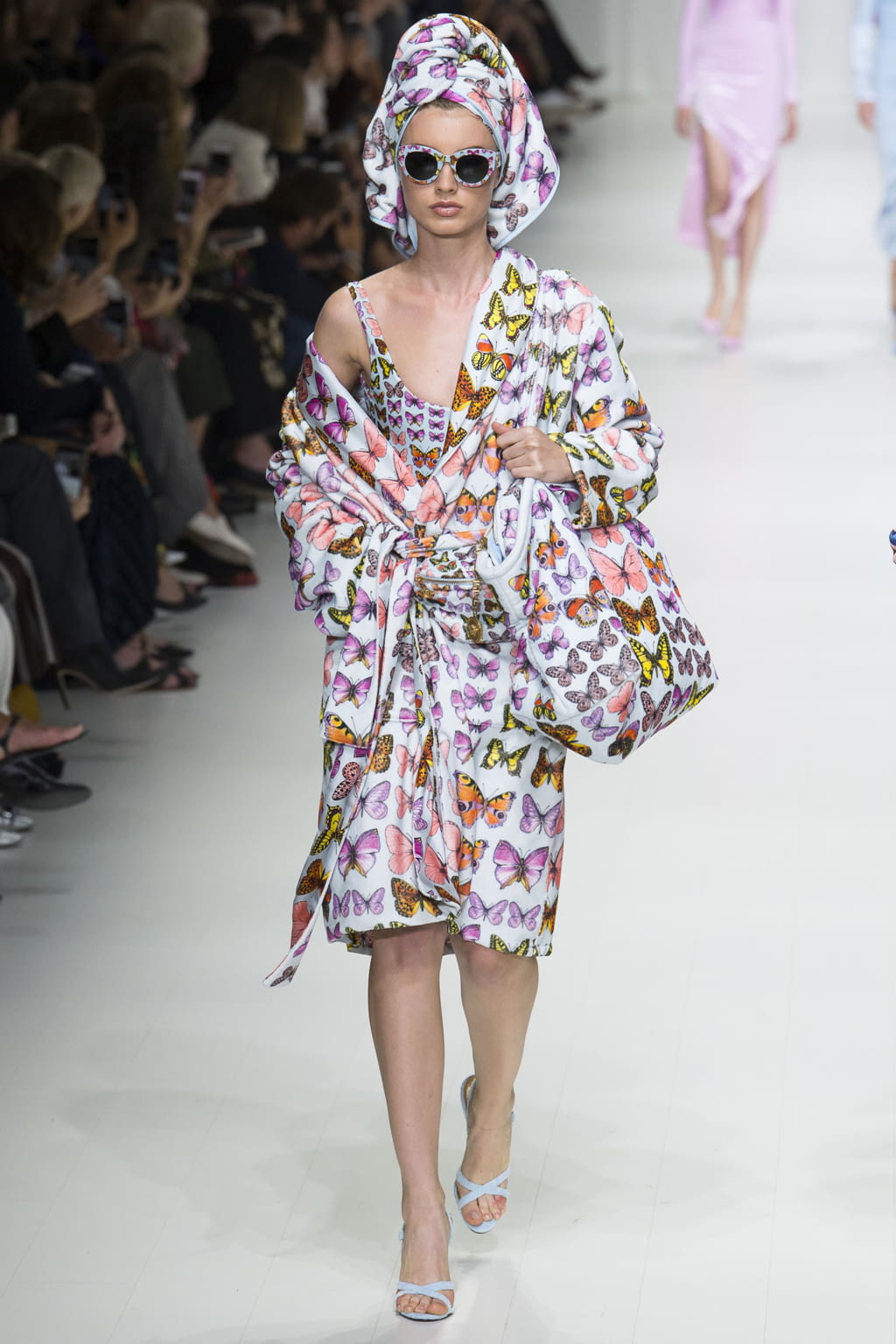 Fashion Week Milan Spring/Summer 2018 look 51 de la collection Versace womenswear