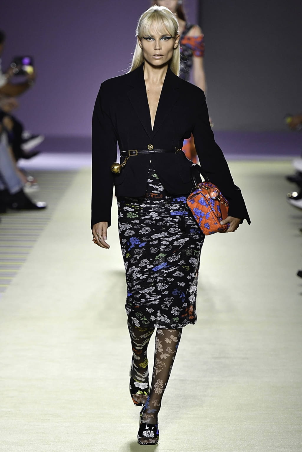 Fashion Week Milan Spring/Summer 2019 look 12 from the Versace collection 女装