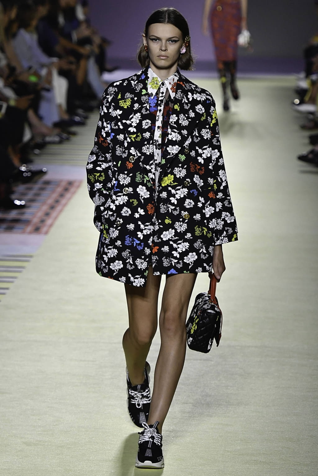 Fashion Week Milan Spring/Summer 2019 look 14 from the Versace collection womenswear