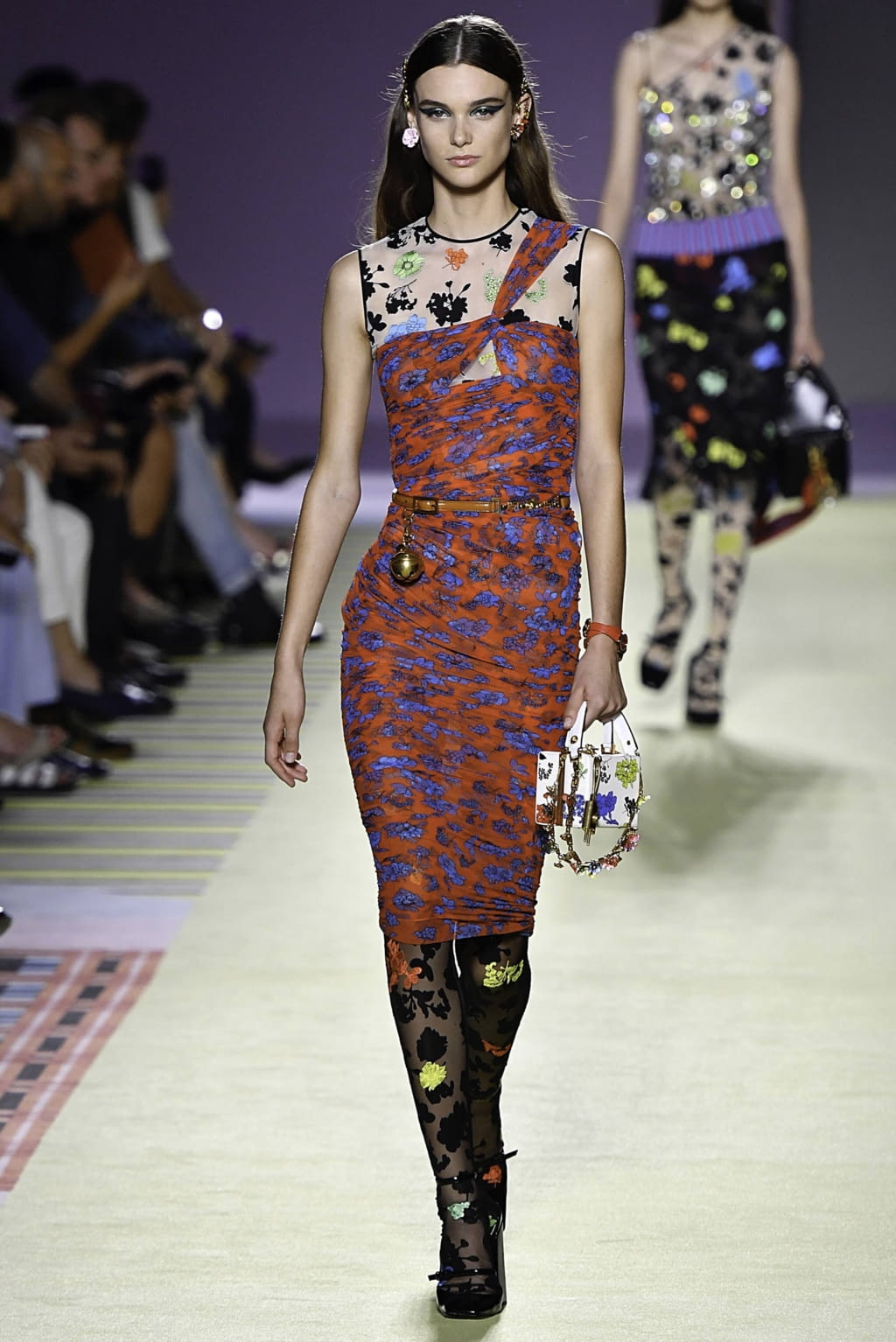 Fashion Week Milan Spring/Summer 2019 look 15 from the Versace collection 女装