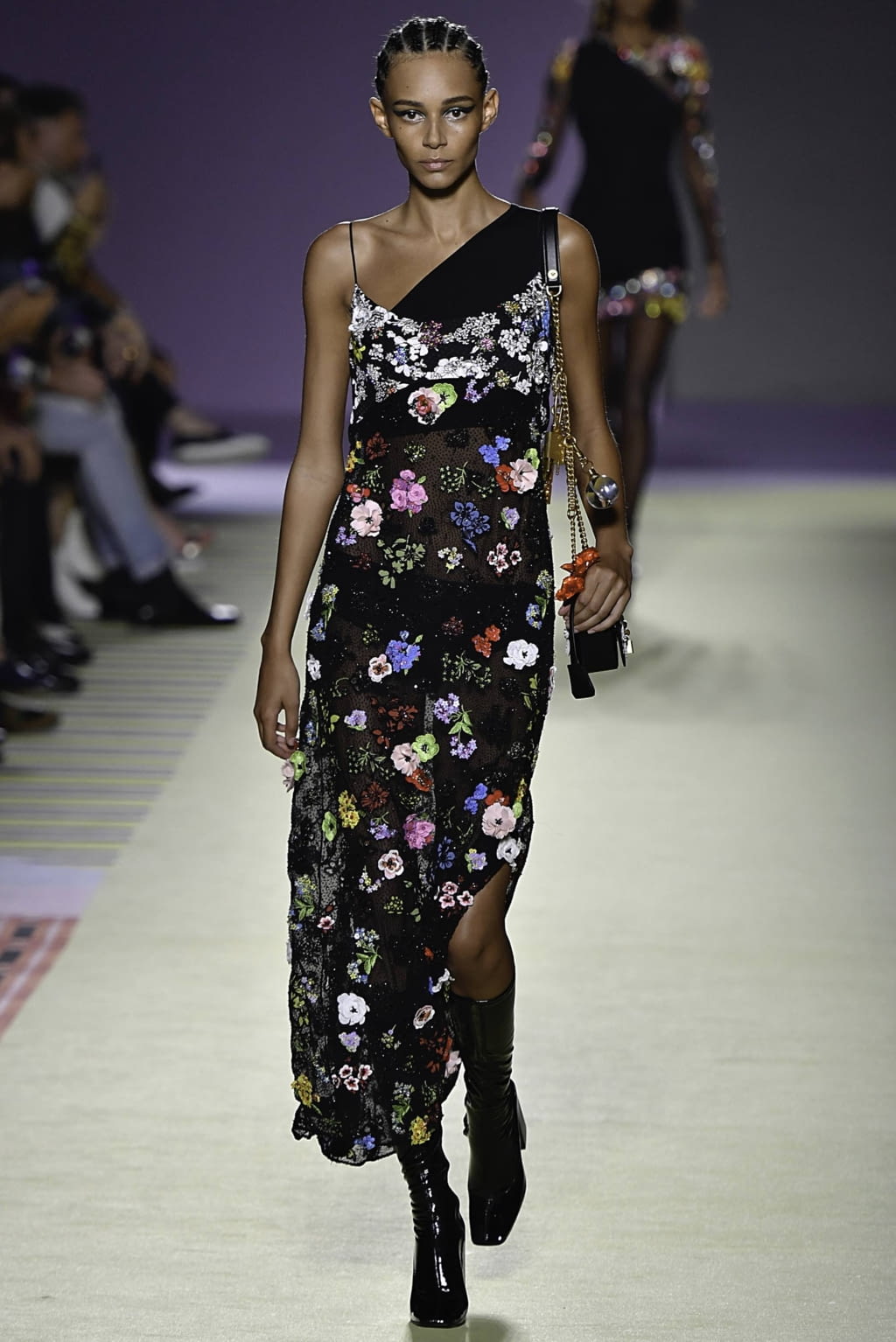 Fashion Week Milan Spring/Summer 2019 look 53 from the Versace collection 女装