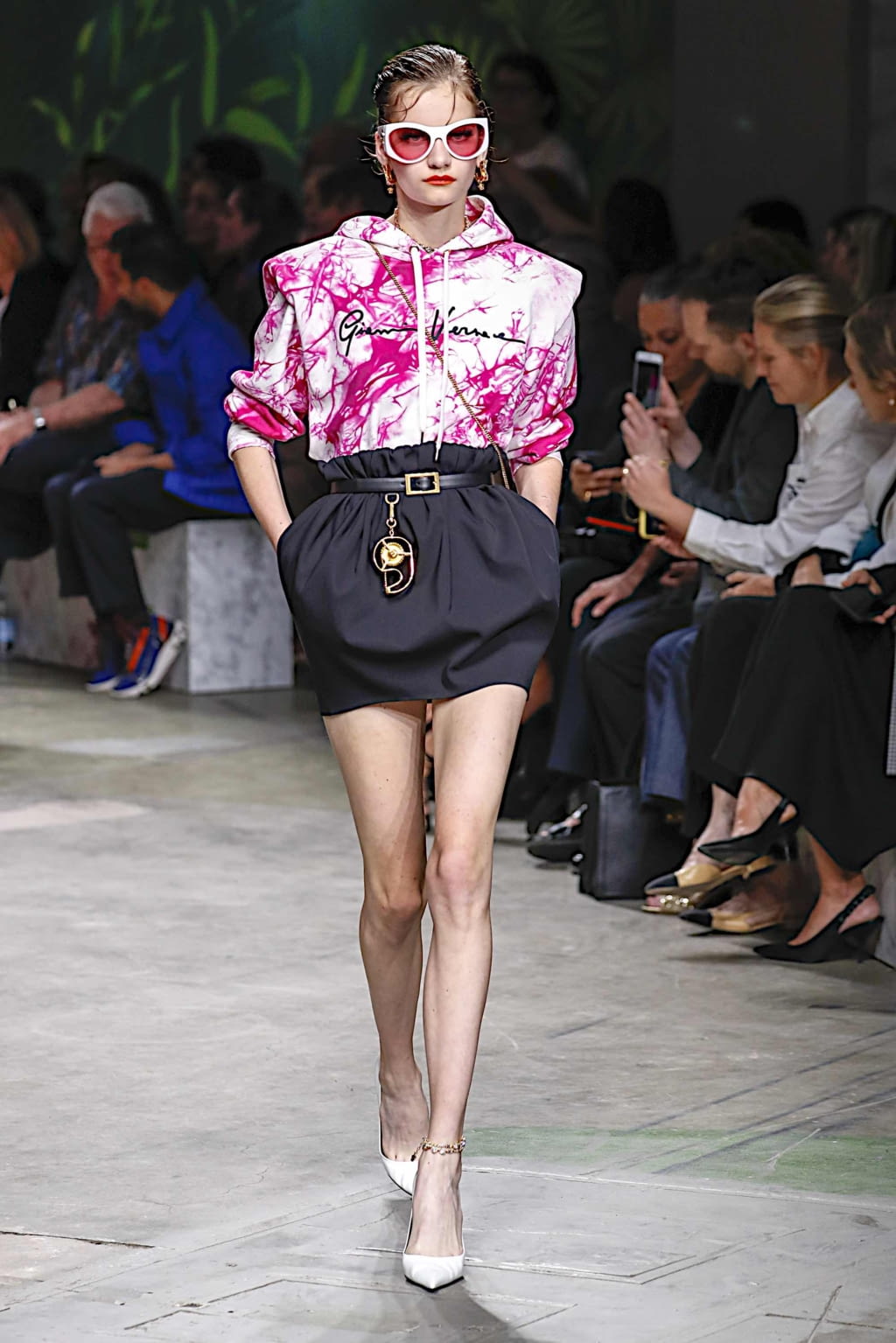 Fashion Week Milan Spring/Summer 2020 look 25 de la collection Versace womenswear