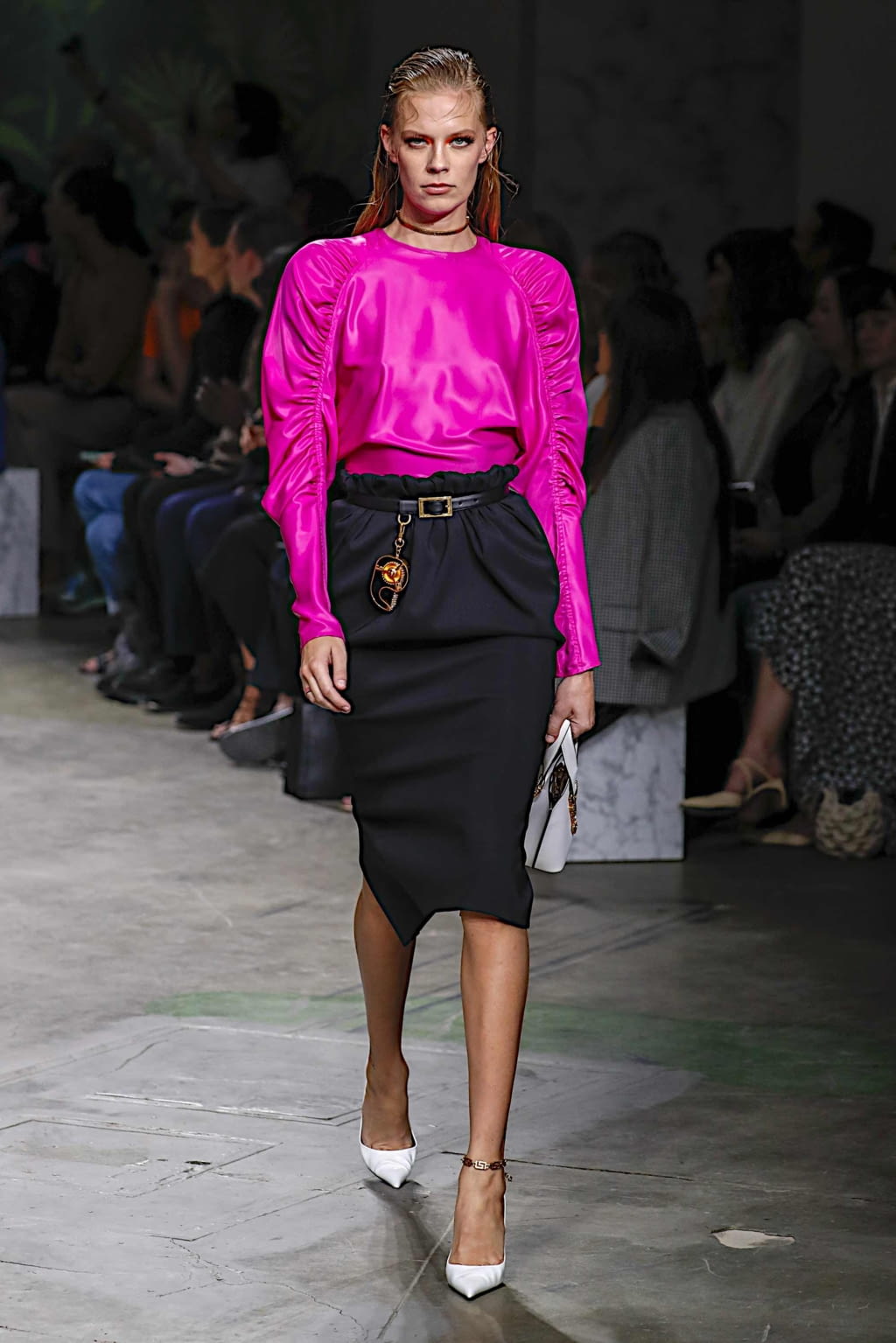 Fashion Week Milan Spring/Summer 2020 look 39 de la collection Versace womenswear