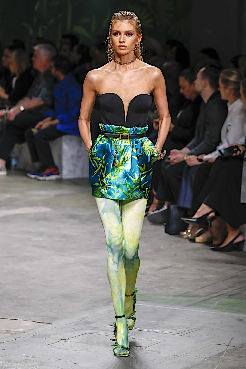 Fashion Week Milan Spring/Summer 2020 look 47 de la collection Versace womenswear