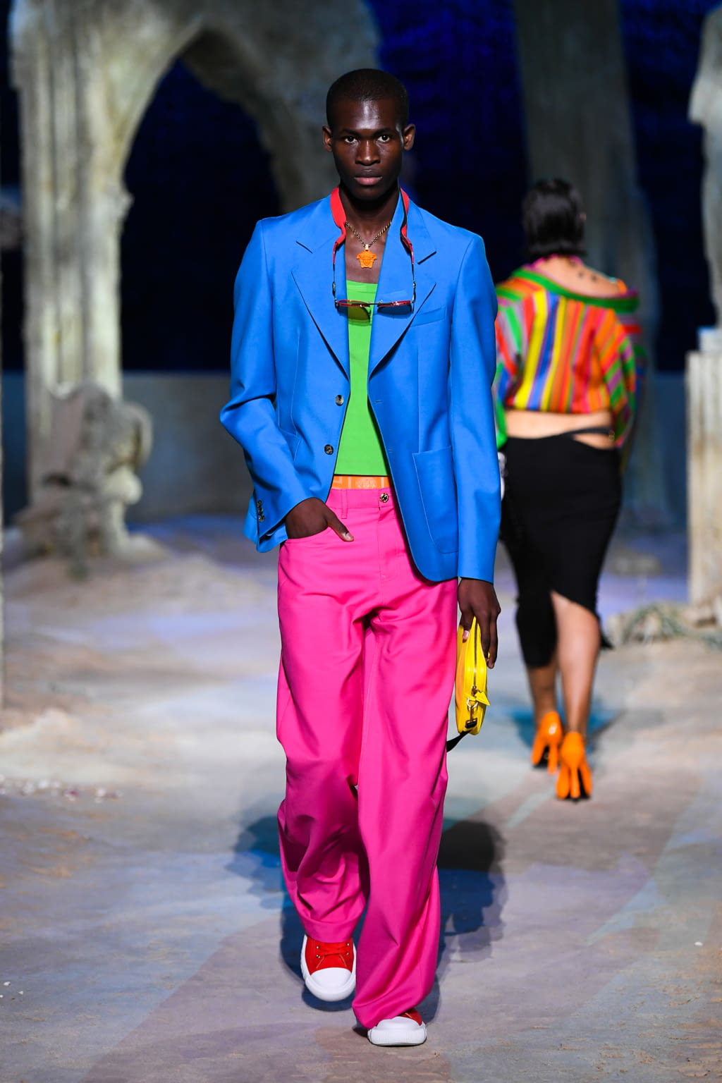 Fashion Week Milan Spring/Summer 2021 look 27 from the Versace collection 女装