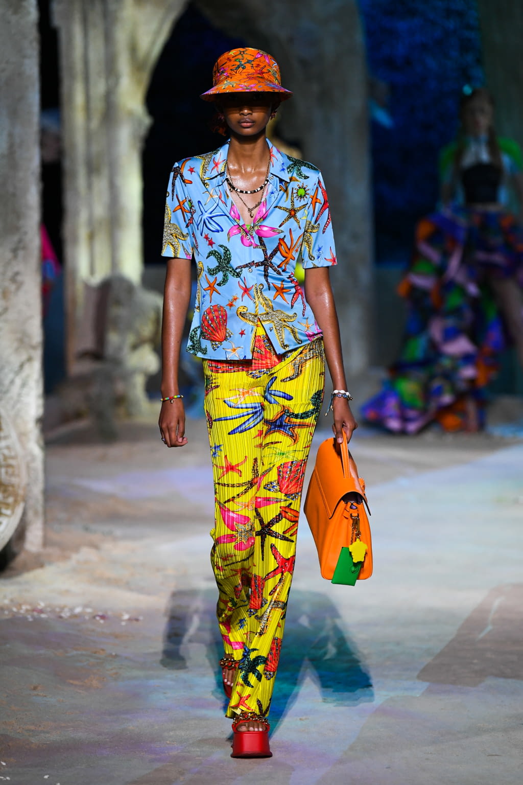 Fashion Week Milan Spring/Summer 2021 look 45 from the Versace collection womenswear