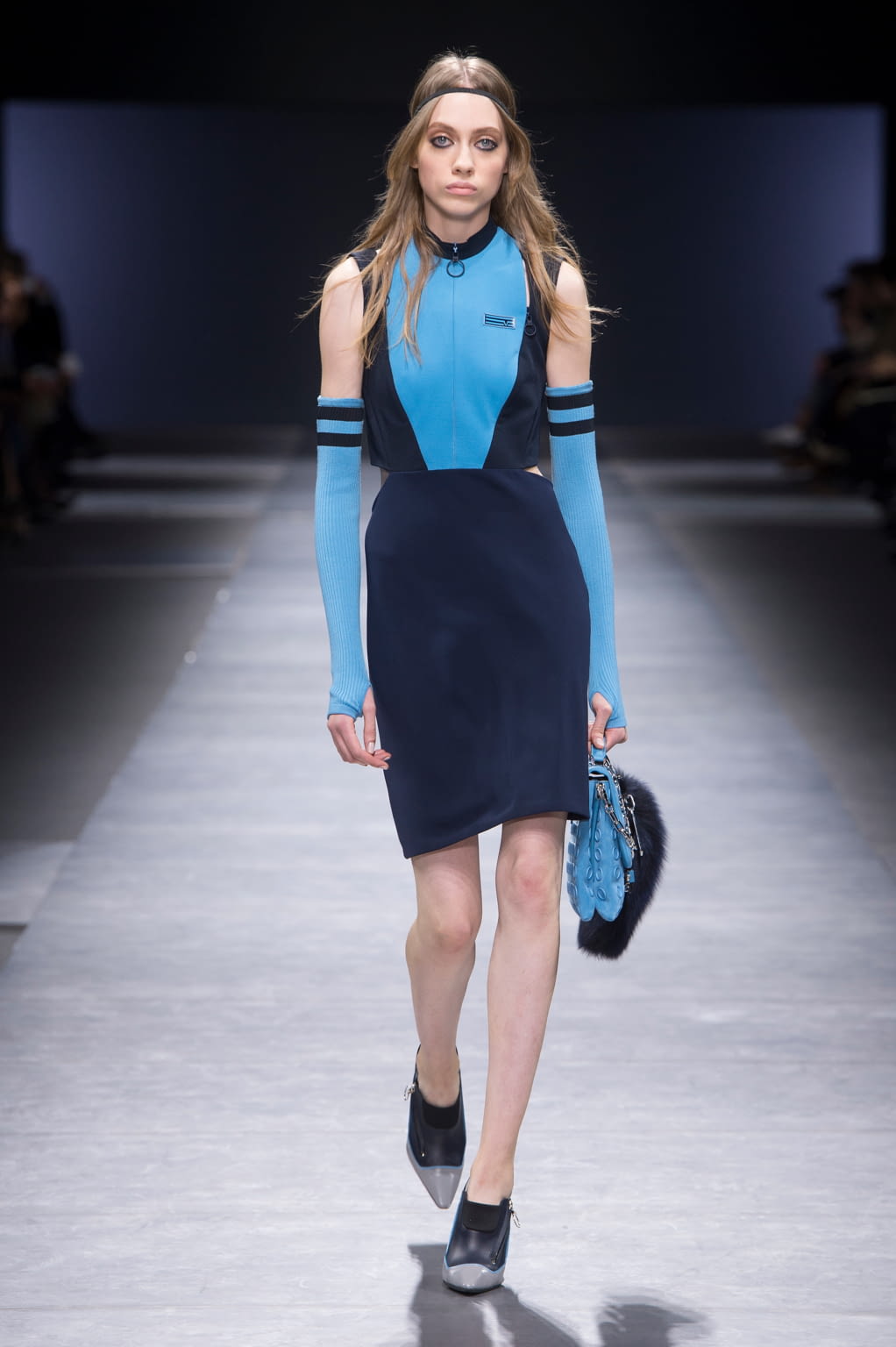 Fashion Week Milan Fall/Winter 2016 look 11 from the Versace collection womenswear