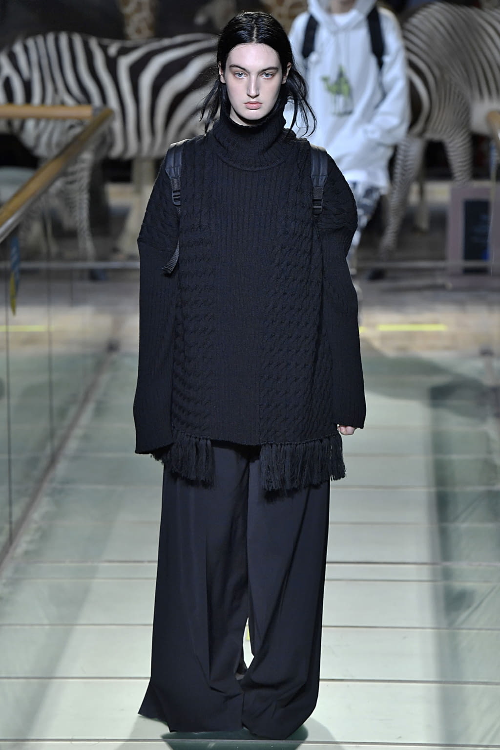 Fashion Week Paris Fall/Winter 2019 look 8 from the VETEMENTS collection 男装