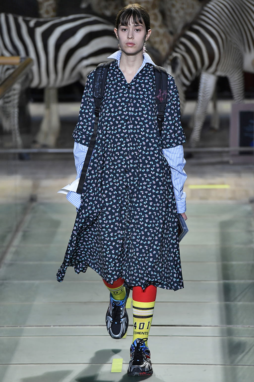 Fashion Week Paris Fall/Winter 2019 look 19 from the VETEMENTS collection menswear