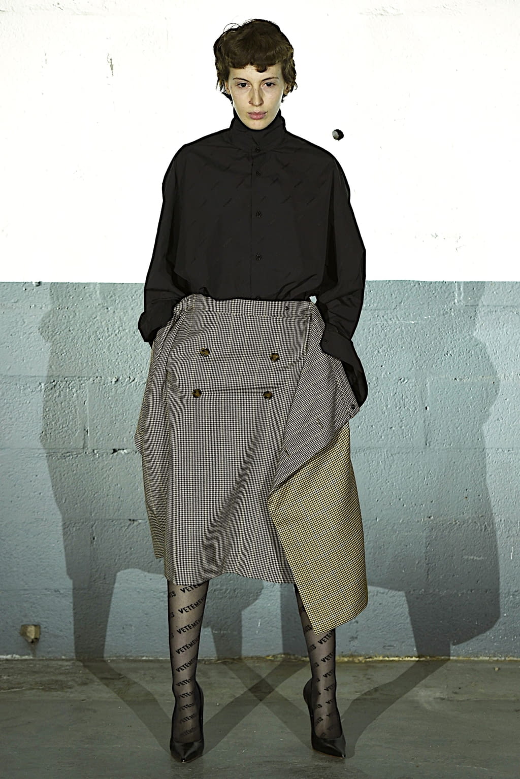 Fashion Week Paris Fall/Winter 2020 look 31 from the VETEMENTS collection menswear