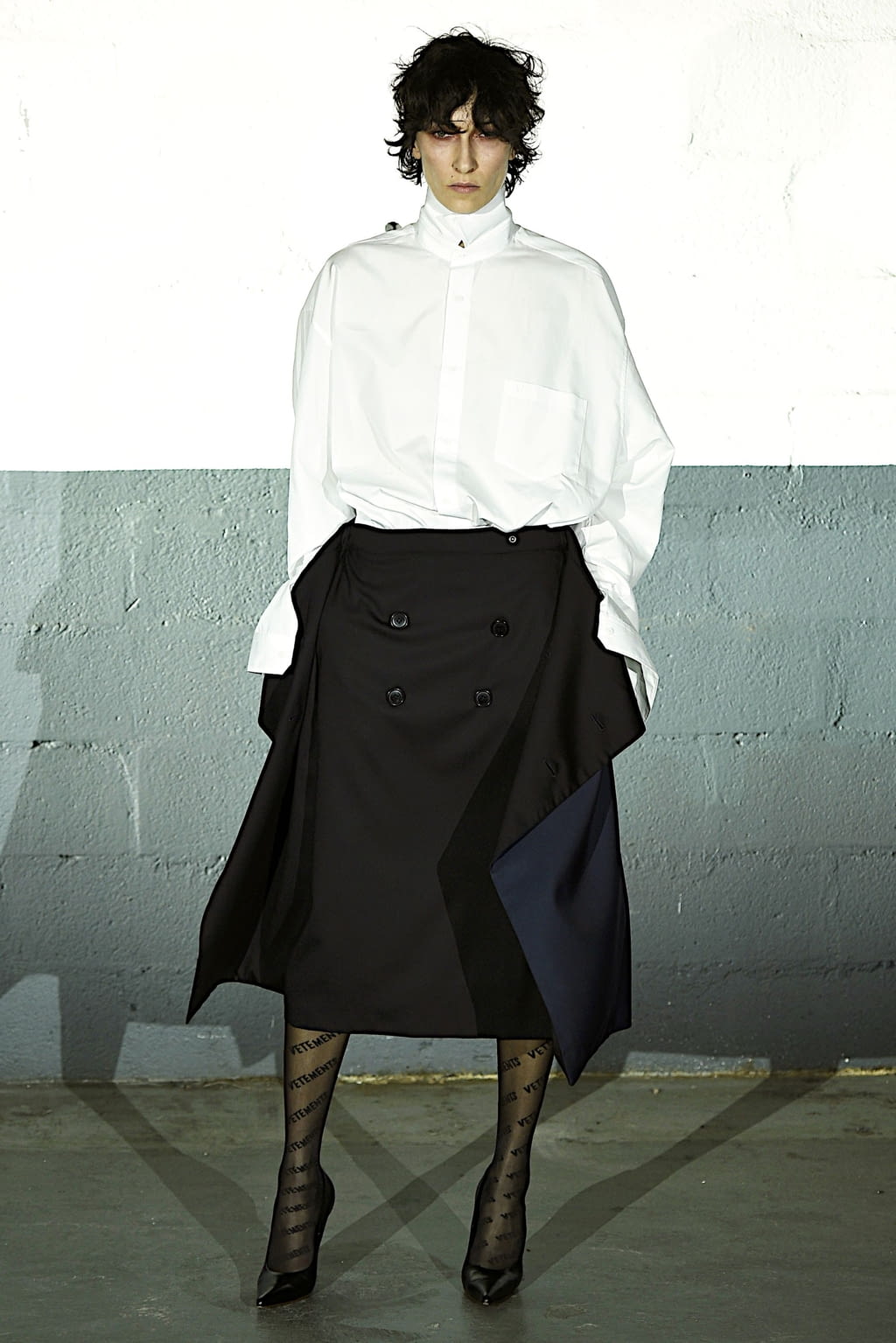 Fashion Week Paris Fall/Winter 2020 look 34 de la collection VETEMENTS menswear