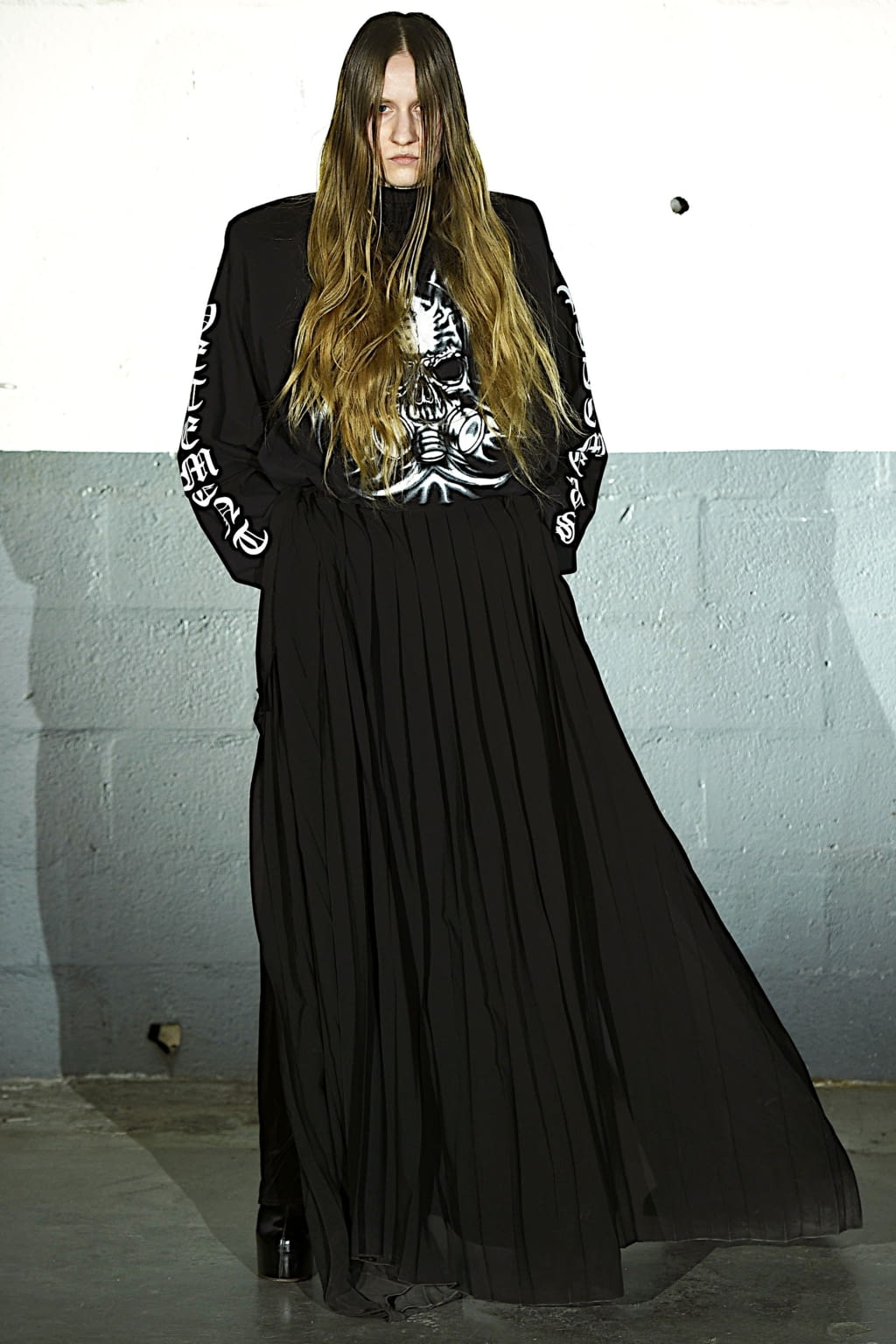 Fashion Week Paris Fall/Winter 2020 look 46 from the VETEMENTS collection menswear