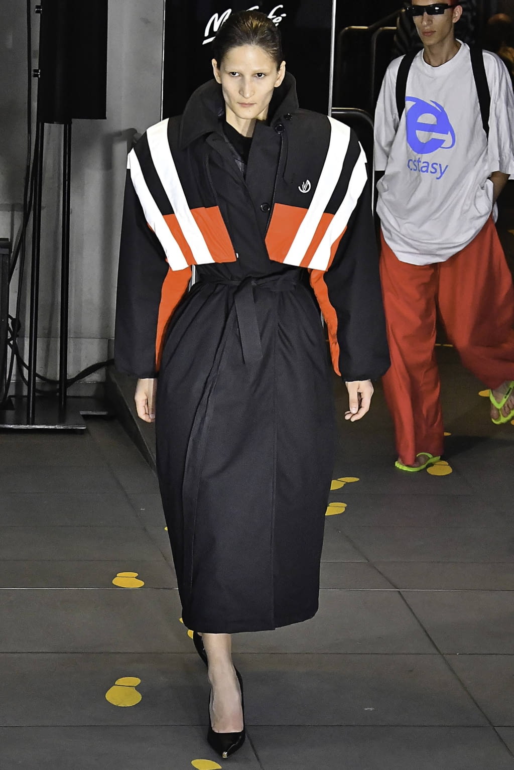 Fashion Week Paris Spring/Summer 2020 look 37 from the VETEMENTS collection 男装