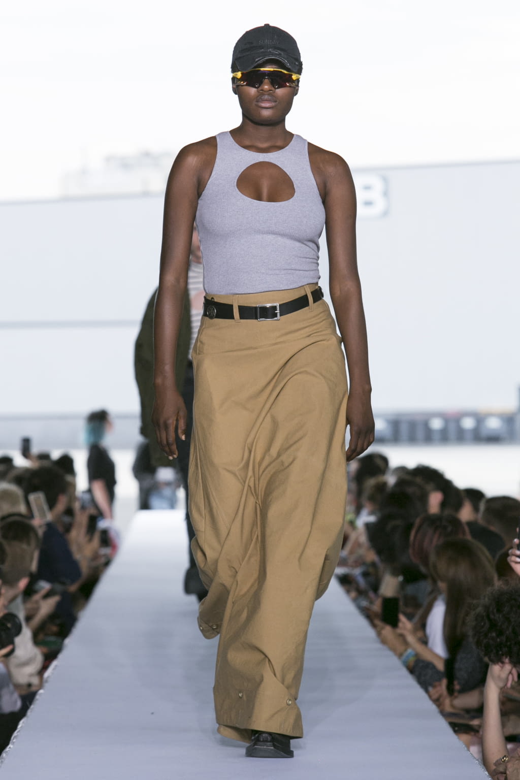 Fashion Week Paris Spring/Summer 2019 look 59 de la collection VETEMENTS womenswear