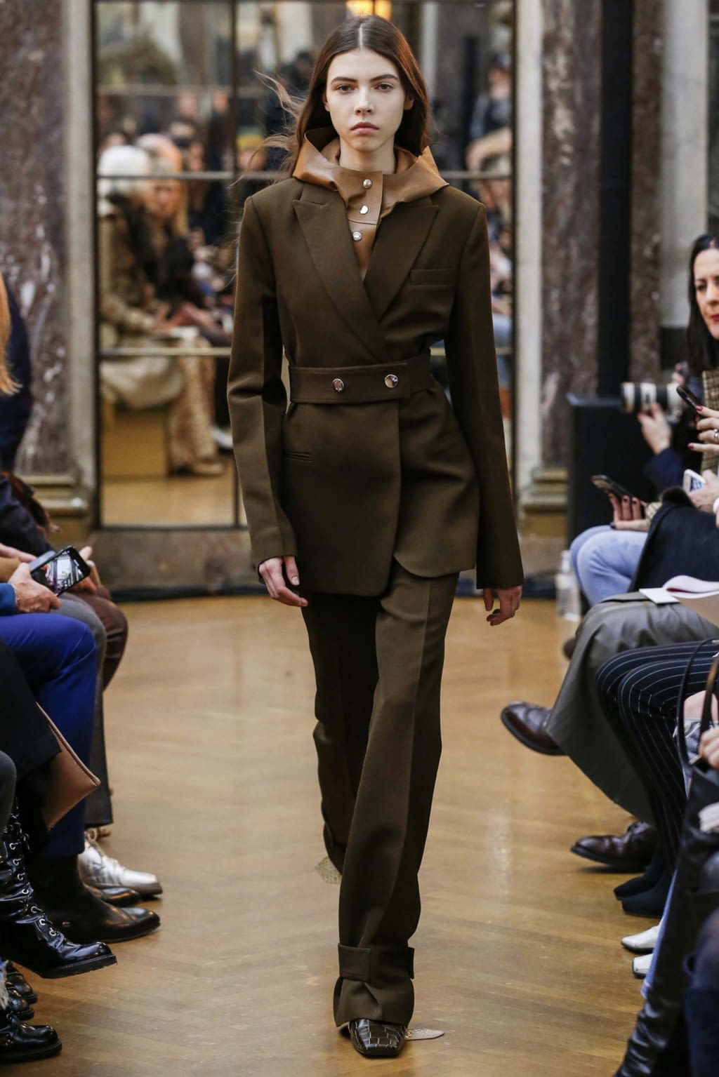 Fashion Week New York Fall/Winter 2018 look 14 from the Victoria Beckham collection womenswear