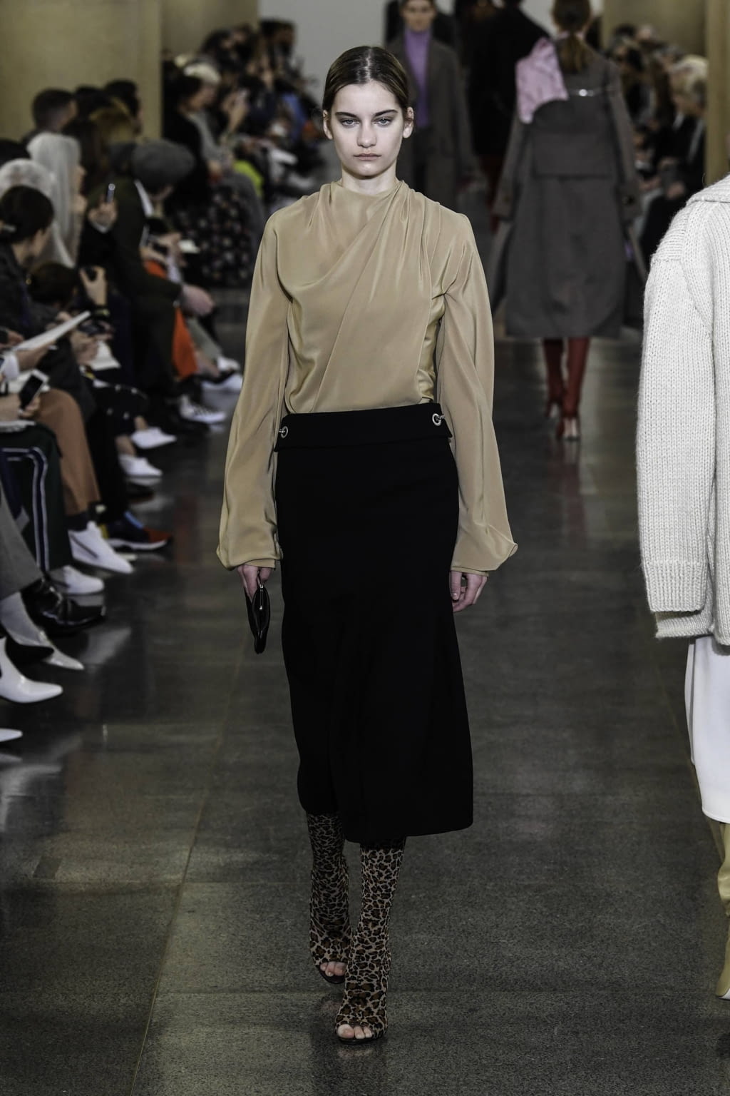 Fashion Week London Fall/Winter 2019 look 14 from the Victoria Beckham collection womenswear