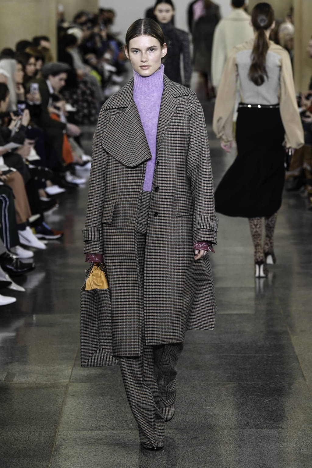 Fashion Week London Fall/Winter 2019 look 15 from the Victoria Beckham collection womenswear