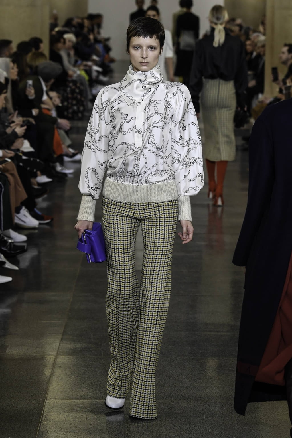 Fashion Week London Fall/Winter 2019 look 22 from the Victoria Beckham collection womenswear