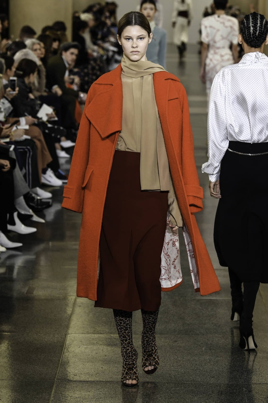 Fashion Week London Fall/Winter 2019 look 31 from the Victoria Beckham collection womenswear