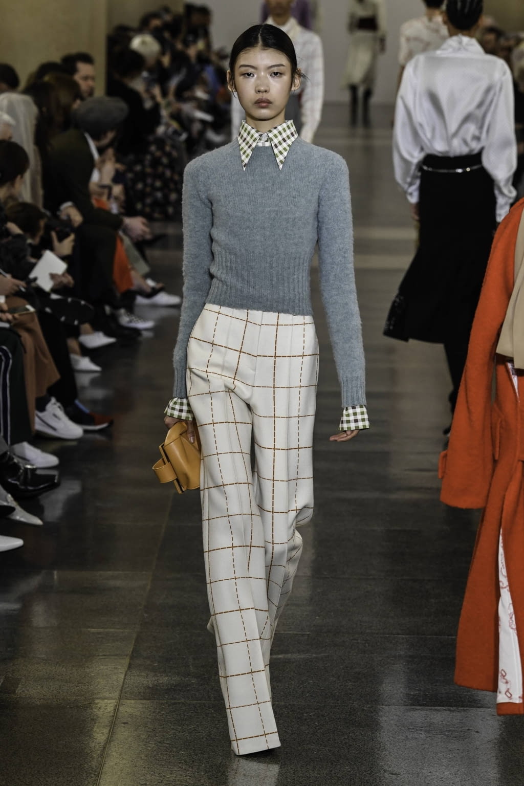 Fashion Week London Fall/Winter 2019 look 32 from the Victoria Beckham collection 女装