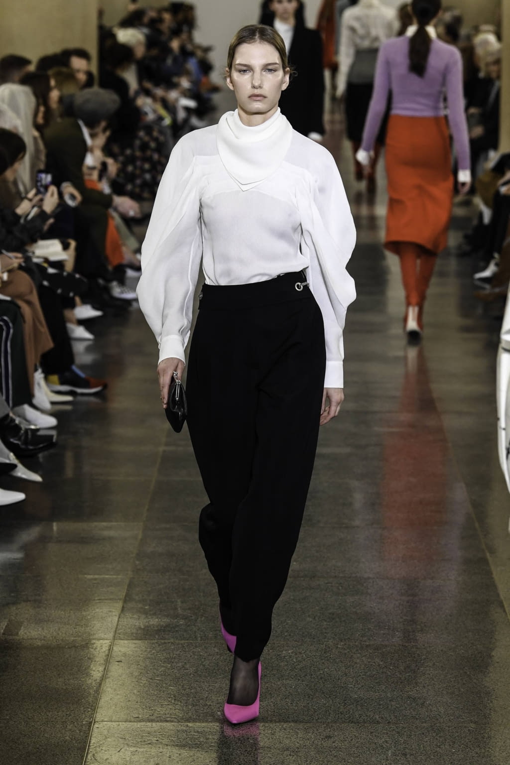 Fashion Week London Fall/Winter 2019 look 36 from the Victoria Beckham collection womenswear