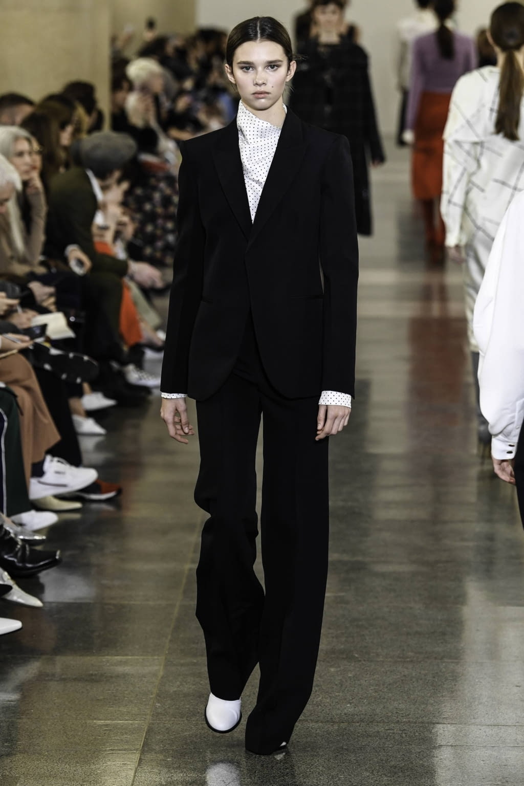 Fashion Week London Fall/Winter 2019 look 37 from the Victoria Beckham collection womenswear