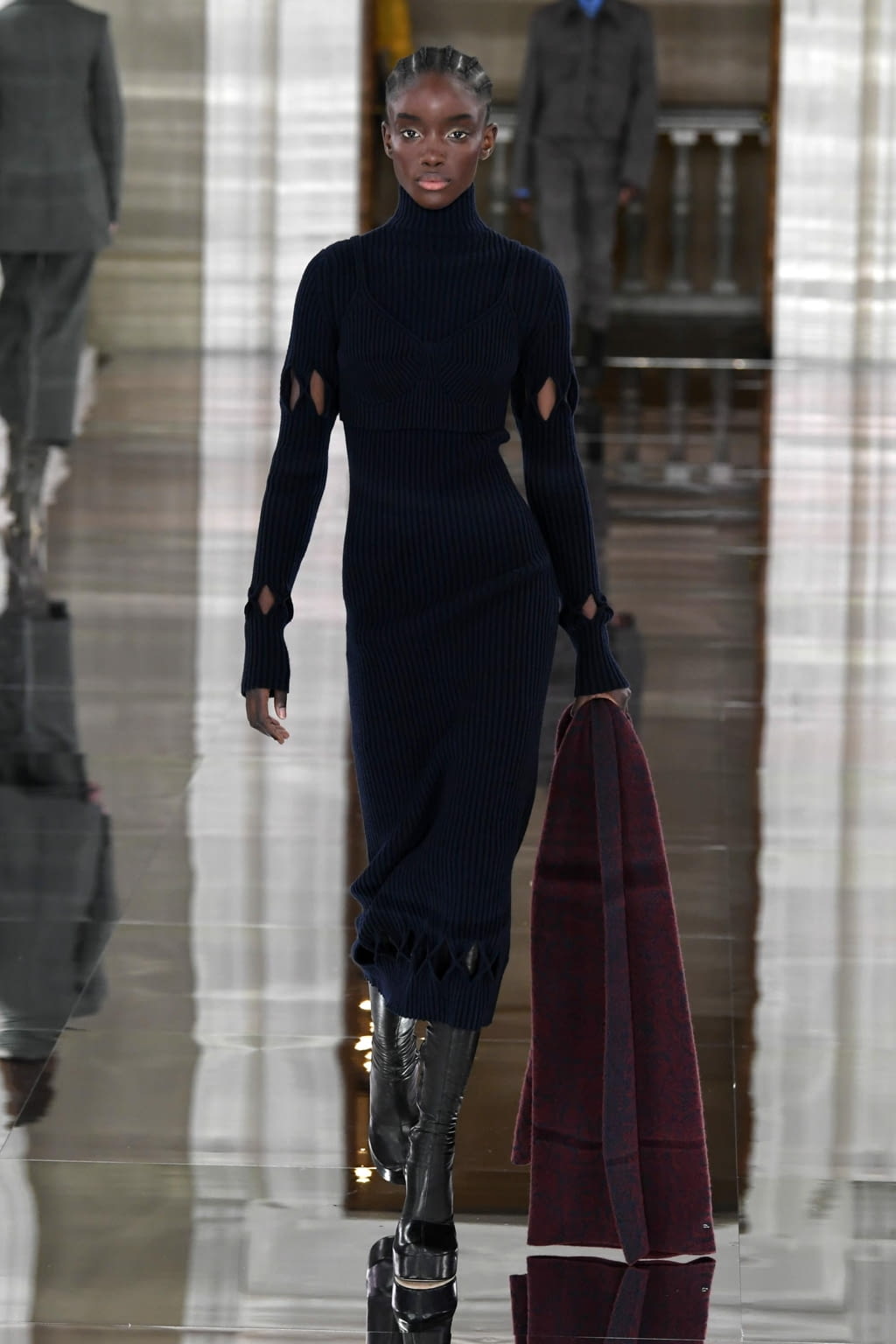 Fashion Week London Fall/Winter 2020 look 20 from the Victoria Beckham collection womenswear