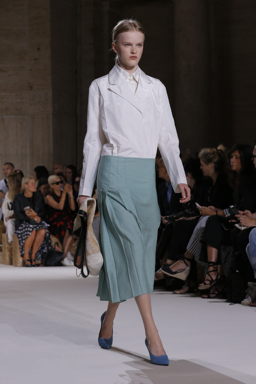 Fashion Week New York Spring/Summer 2018 look 3 from the Victoria Beckham collection womenswear