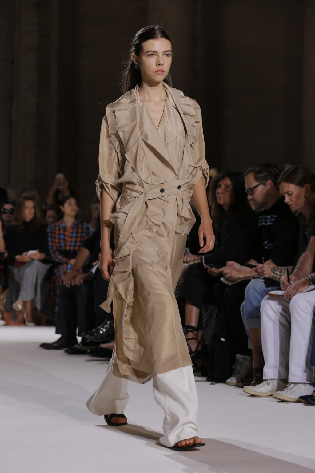 Fashion Week New York Spring/Summer 2018 look 11 from the Victoria Beckham collection womenswear