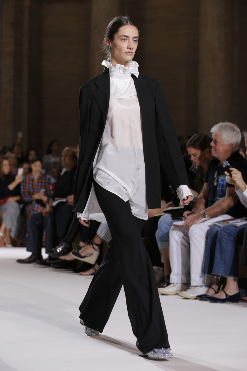 Fashion Week New York Spring/Summer 2018 look 31 from the Victoria Beckham collection 女装